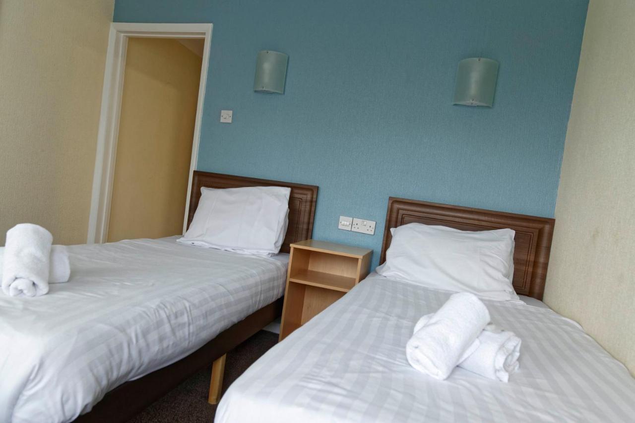 Sand Bay Holiday Village - Adults Only Weston-super-Mare Zewnętrze zdjęcie