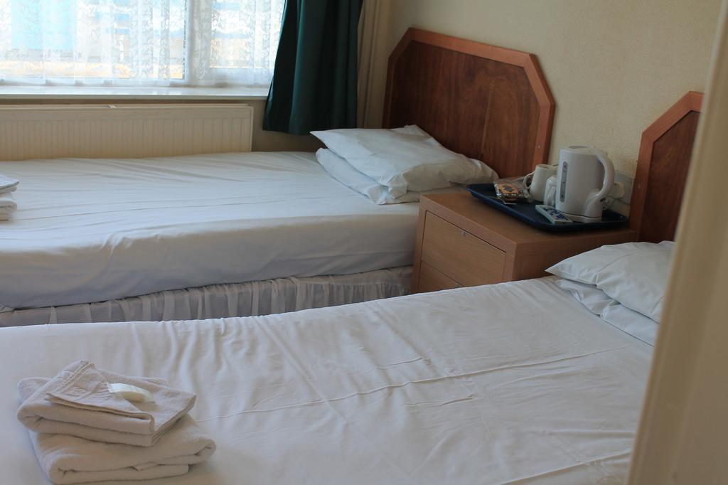 Sand Bay Holiday Village - Adults Only Weston-super-Mare Zewnętrze zdjęcie