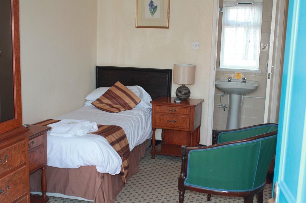 Sand Bay Holiday Village - Adults Only Weston-super-Mare Zewnętrze zdjęcie